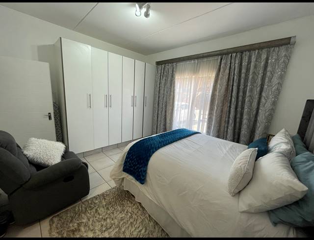 3 BEDROOM SECTIONAL TITLE FOR SALE IN RAVENSWOOD